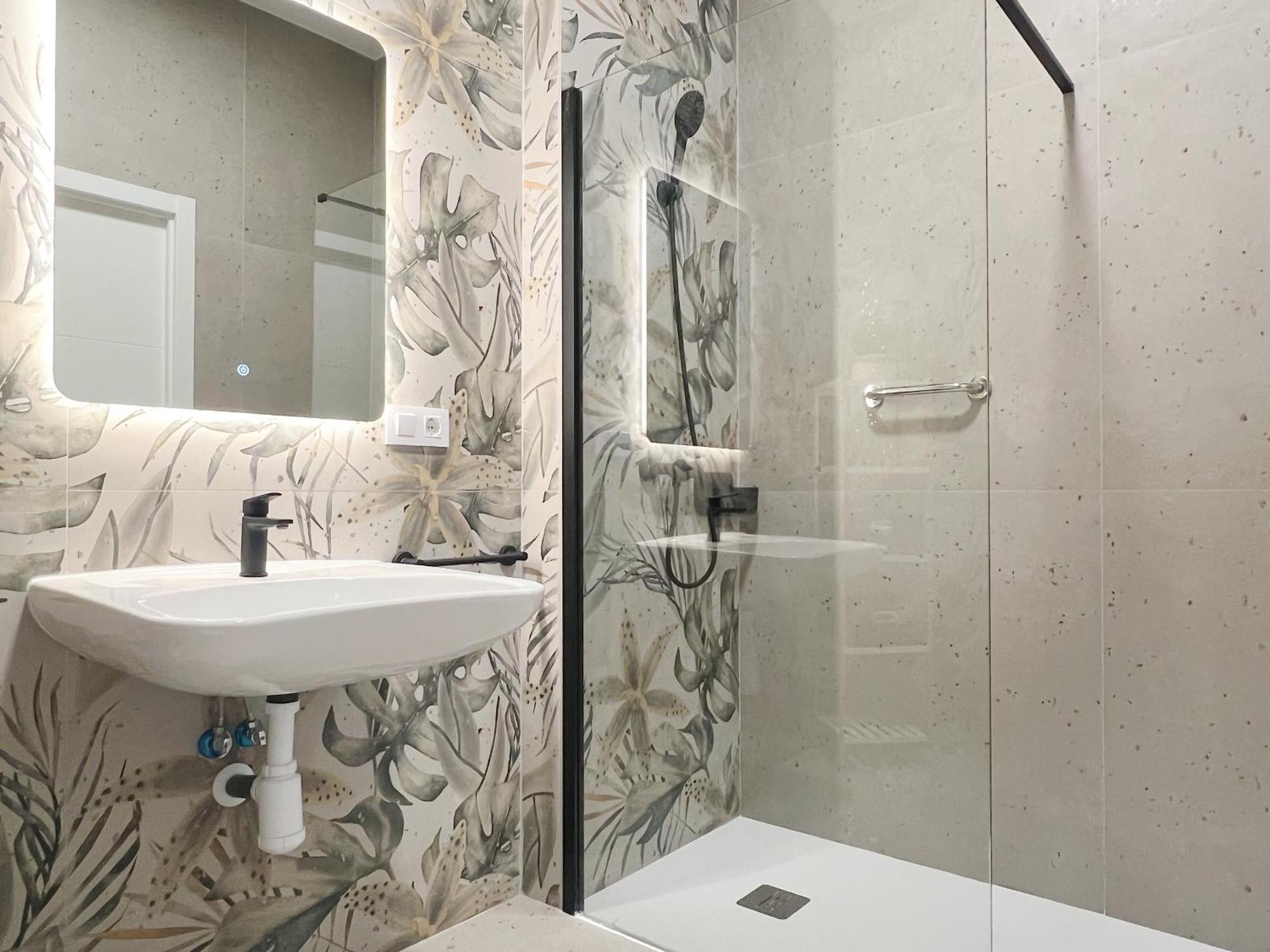 Encantador Apartamento Vigas De Madera Valencia Exteriör bild